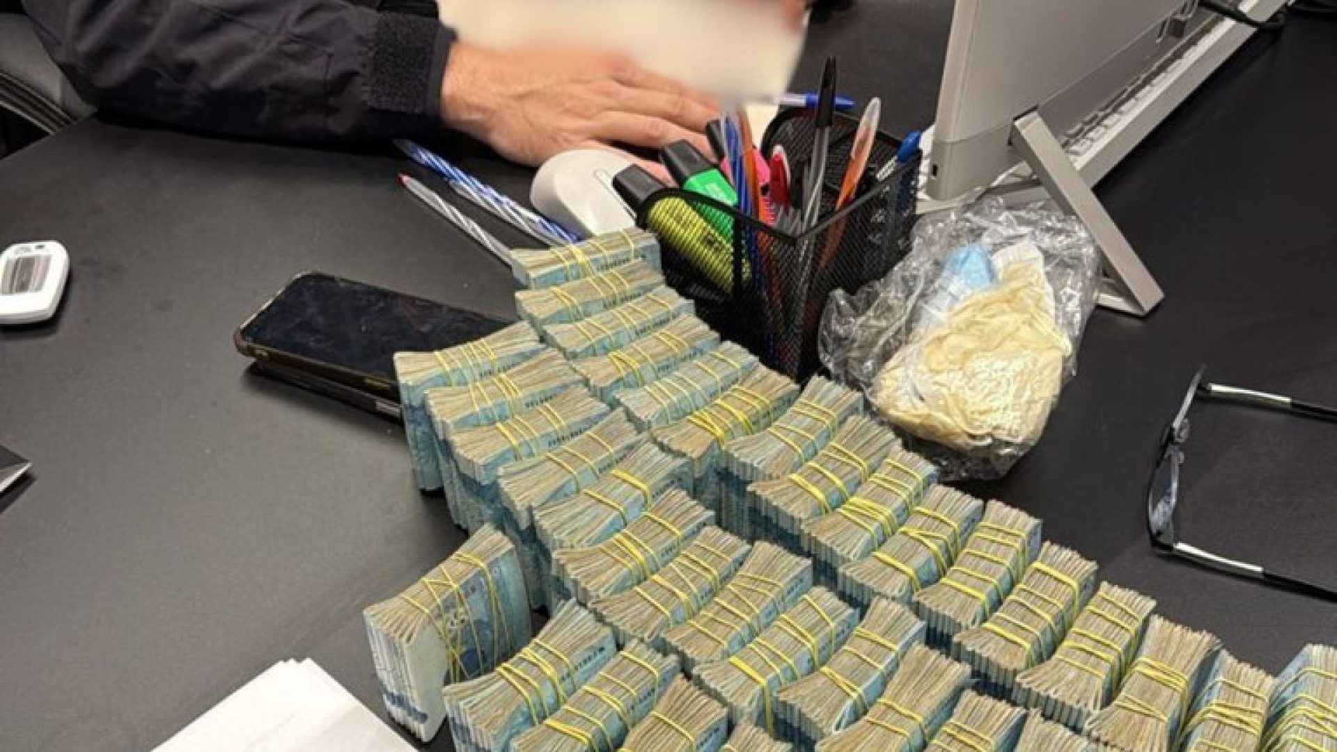 d73bb2c9-81c8-4365-829e-b02eff3b8155